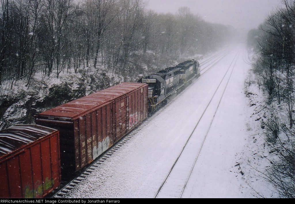 NS Train T-11A